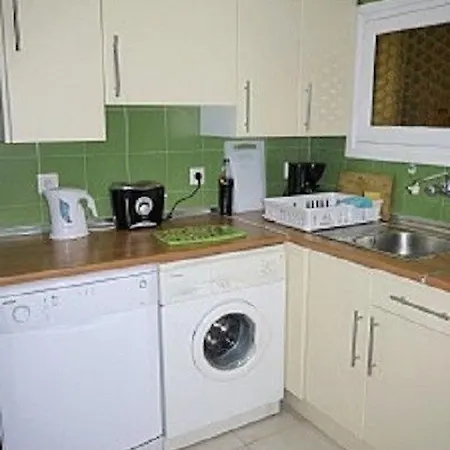 Andalucian Townhouse, Nueva